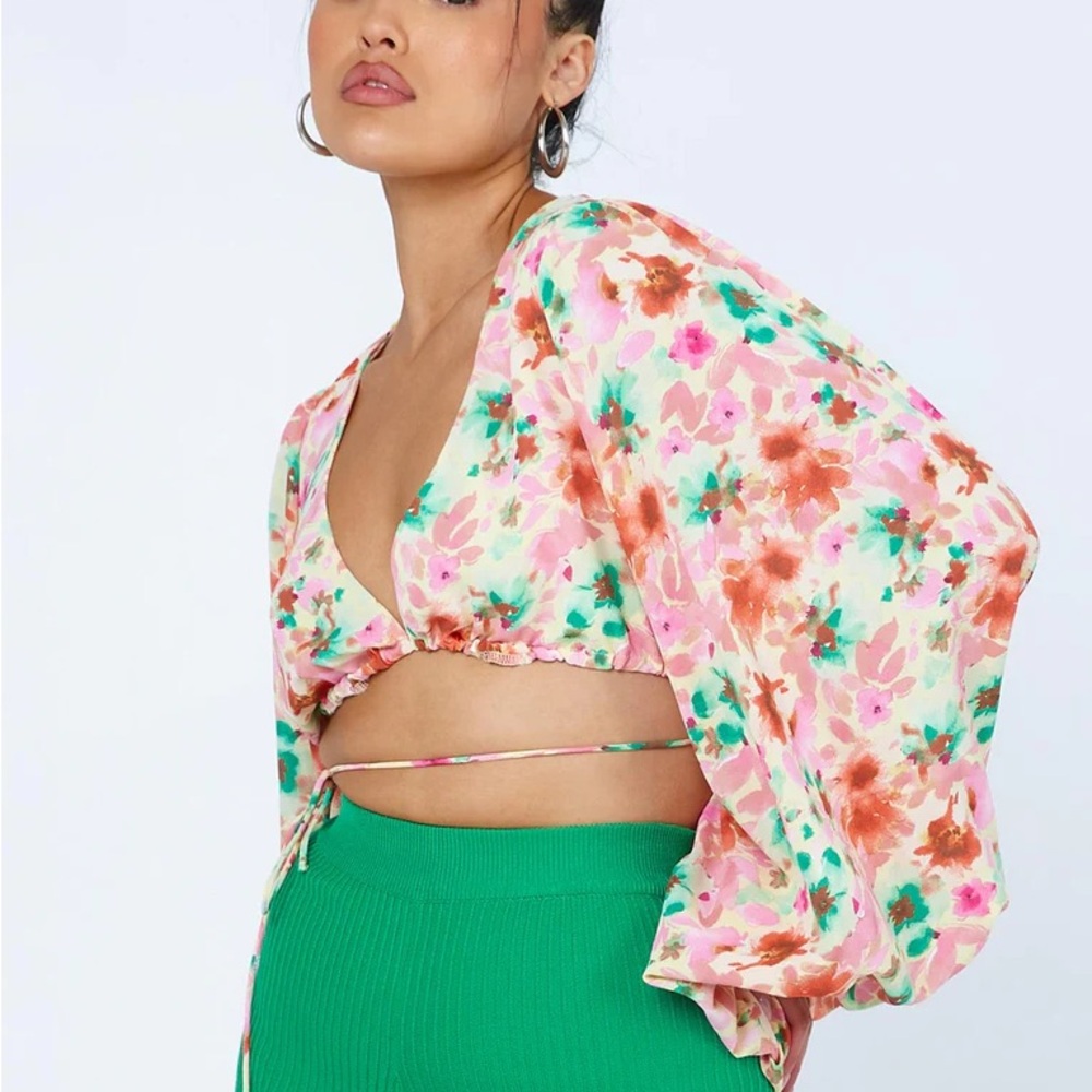 NWT Long Sleeve Floral Top